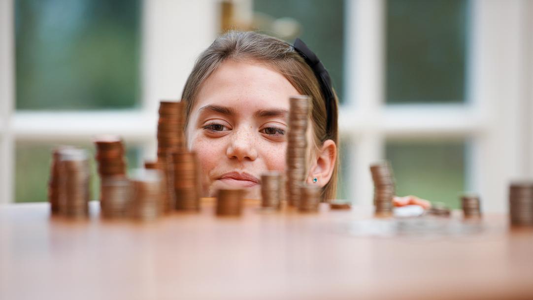 Covid: How financial support staff in schools are helping disadvantaged families to claim the benefits they are entitled to