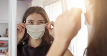 Covid and schools: It's dangerous not to wear face masks right now, says top scientist