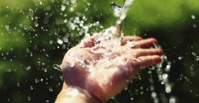 Pupil using summer resources and summer topic plans for Early Years