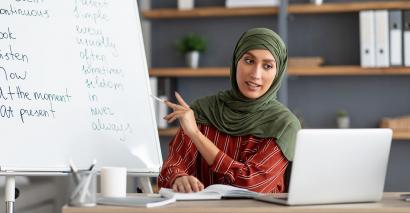 Teacher presenting to class
