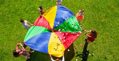 Parachute game for icebreaker activities for primary and secondary back-to-school
