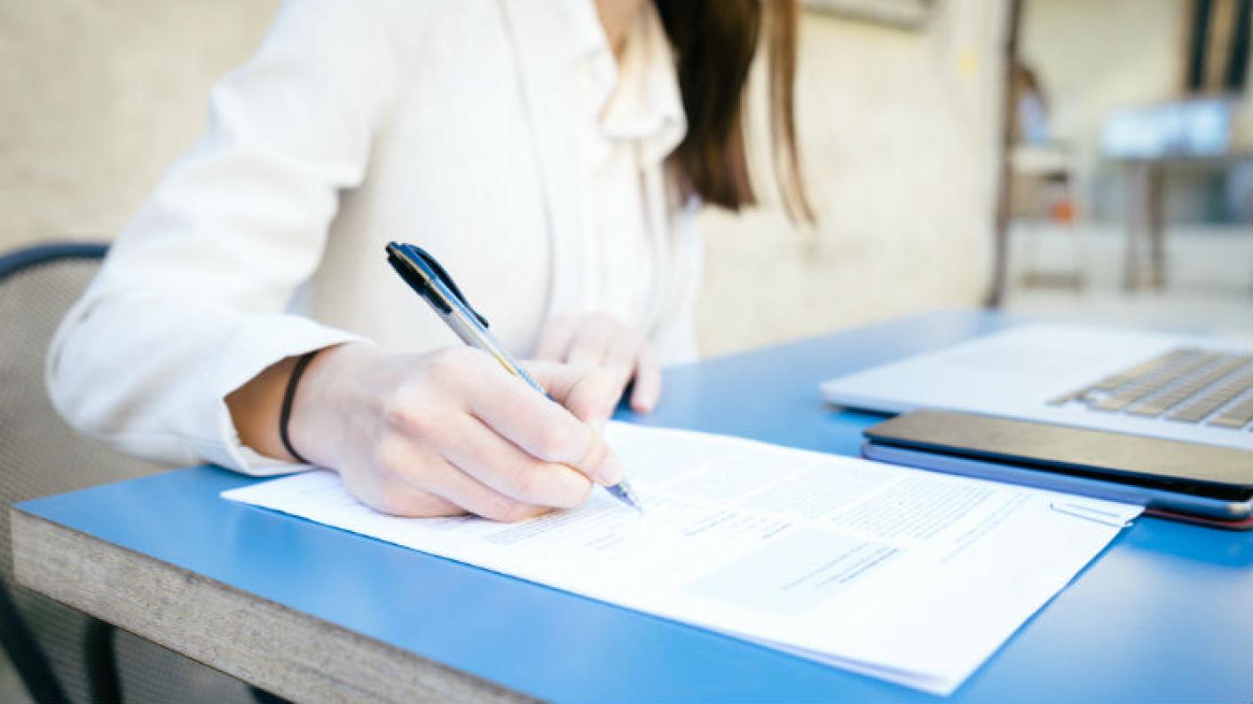 teaching cover letter examples uk A Candidate Writing A Cover Letter