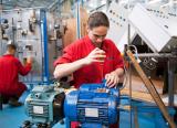 engineering stem apprenticeships training advice female gender
