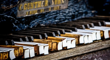 Broken keys on piano