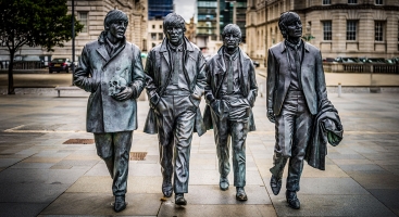 Beatles statue with skull