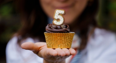 5 reasons friends cupcake