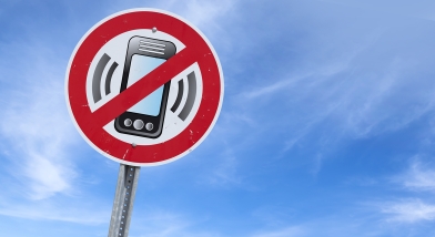 Sir Martyn Oliver says Ofsted will back heads who ban smartphones