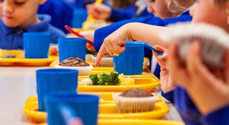 Teaching union condemns ‘shameful’ delay in free meals for P6-7s