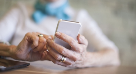 How reading to pensioners can boost students’ social skills