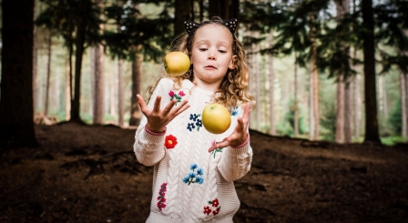 Child juggling