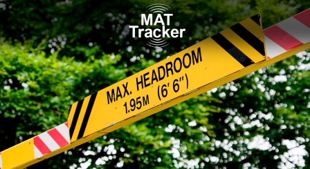 Max Headroom bar