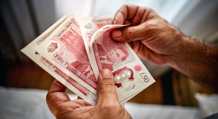 Paying with Pounds sterling