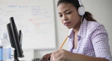 Damian Hinds has warned against digital exams.