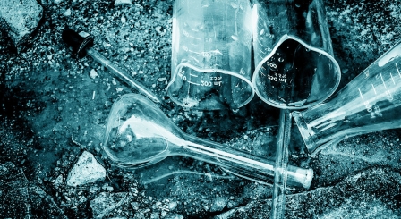 Triple science GCSE entitlement criticised for ignoring teacher shortages