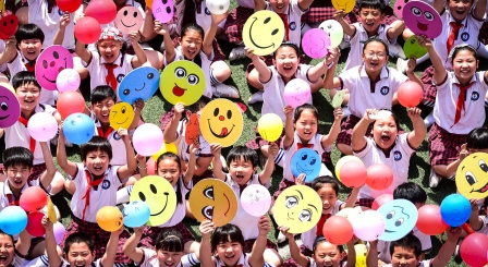 Chinese children with balloons