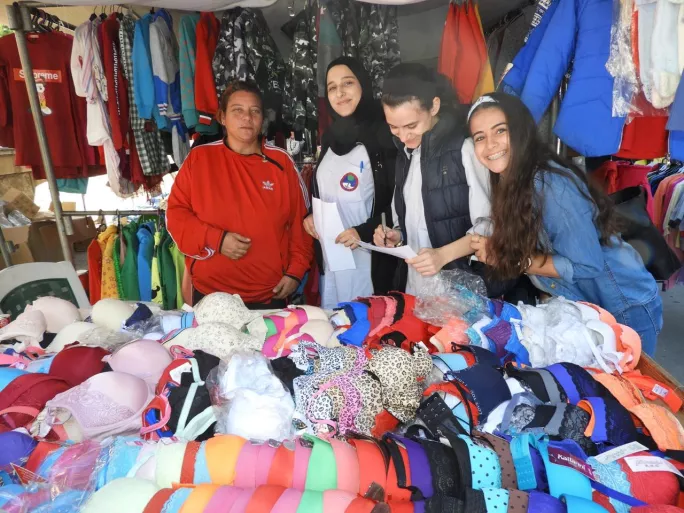 Students in Lebanese market
