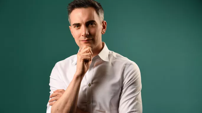 Luke Tryl: Executive Director, Thought Leader, and Influencer – Full Biography & Career Insights Luke Tryl: Executive Director, Thought Leader, and Influencer – Full Biography & Career Insights