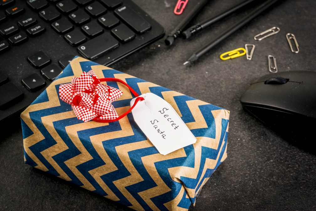 12 Secret Santa Gift Ideas for Co-workers in 2019 | The Muse
