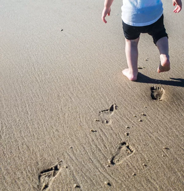 Sand learning to walk