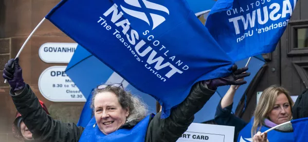 NASUWT members vote to accept Scottish teacher pay offer