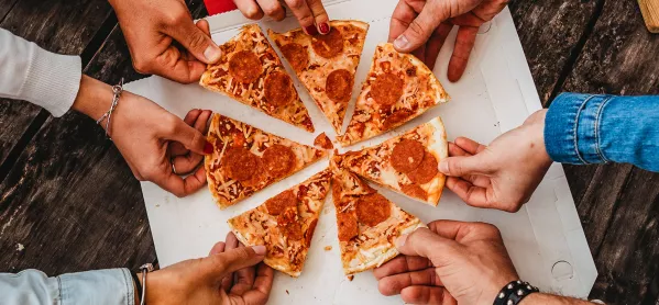 Five tips sharing pizza