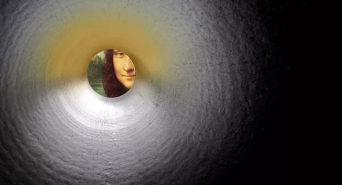 Mona lisa tube