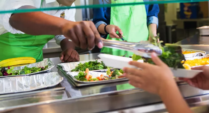 The majority of parents want free school meals extended to all primary school pupils.