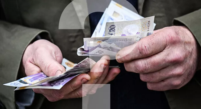Counting banknotes