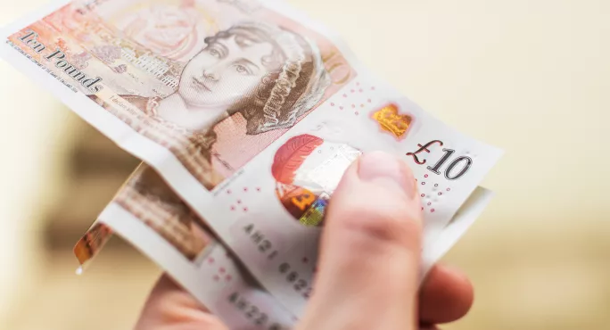 A new report has called for teachers to be able to have the flexibility to be able to trade pension income for a salary boost.