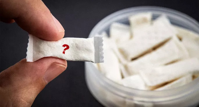Nicotine pouche with question mark