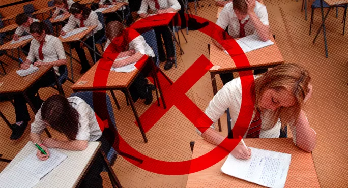 All exam paper errors are 'unacceptable', warns chief regulator