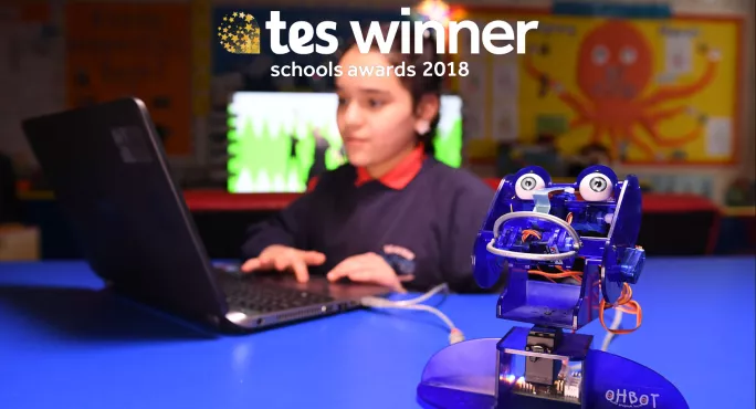 Seaview Primary School In Belfast Won The 2018 Tes School Award For Innovative Use Of Technology To Influence Outcomes.