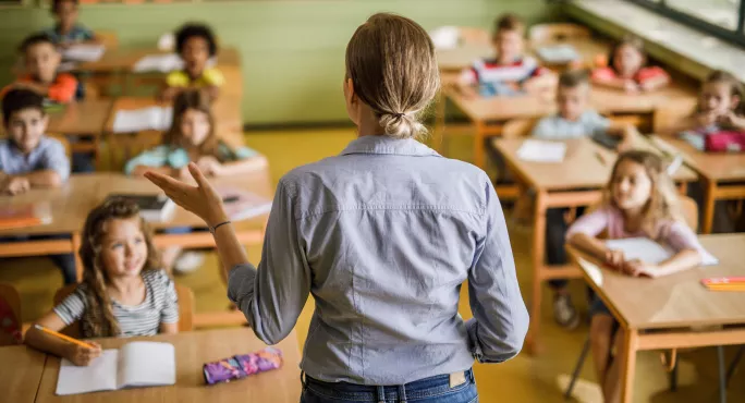 Academies With Poorer Pupils Are More Likely To Use Unqualified Teachers, Research Shows