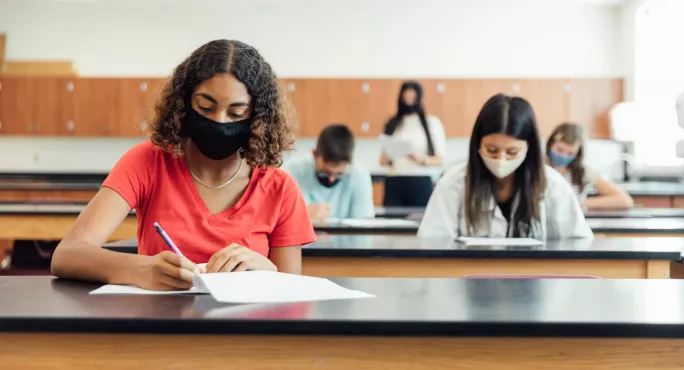 Covid: Face Masks Will Have To Be Worn In Colleges Until May, The Government Says