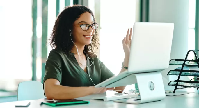 A Candidate Interviewing Online