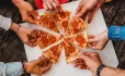 Five tips sharing pizza