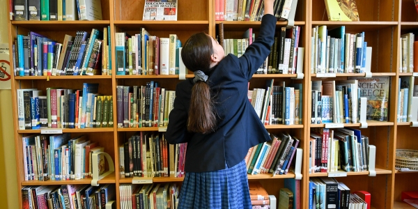 Lack of school libraries ‘a social mobility time bomb’